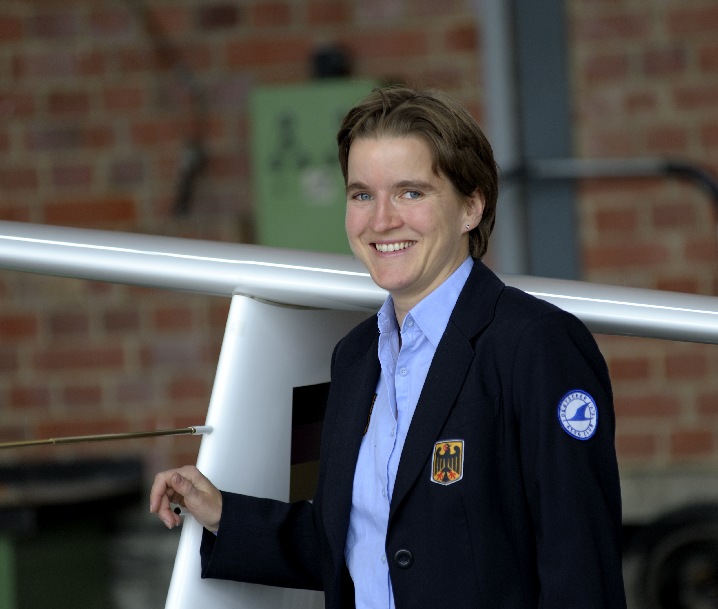 susanne_in_uniform